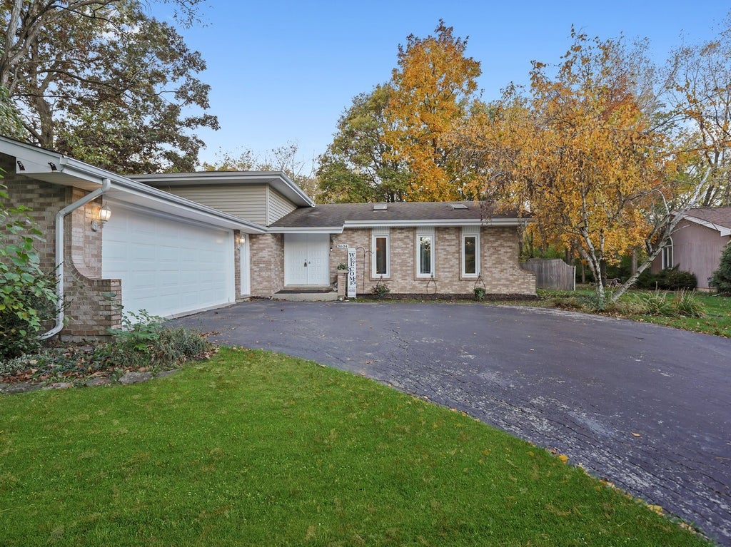 3604 Tee Court North Court, Crete