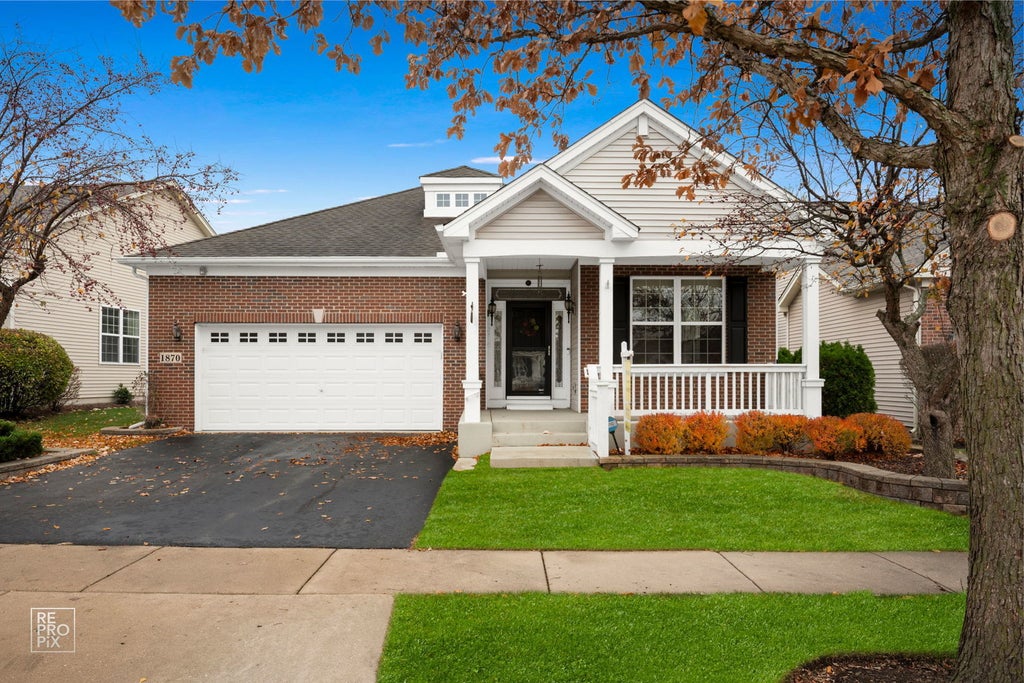1870 Hampshire Drive, Hoffman Estates