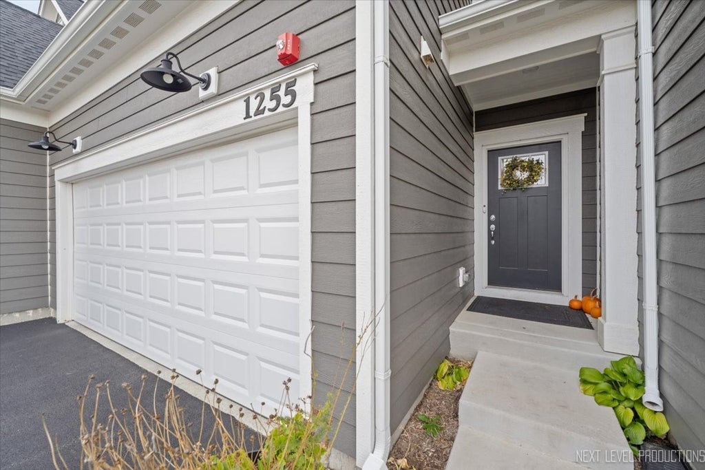 1255 Josiah Road, Naperville