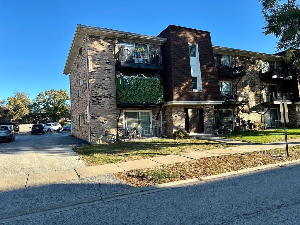 7008 Oconnell Drive 201, Chicago Ridge