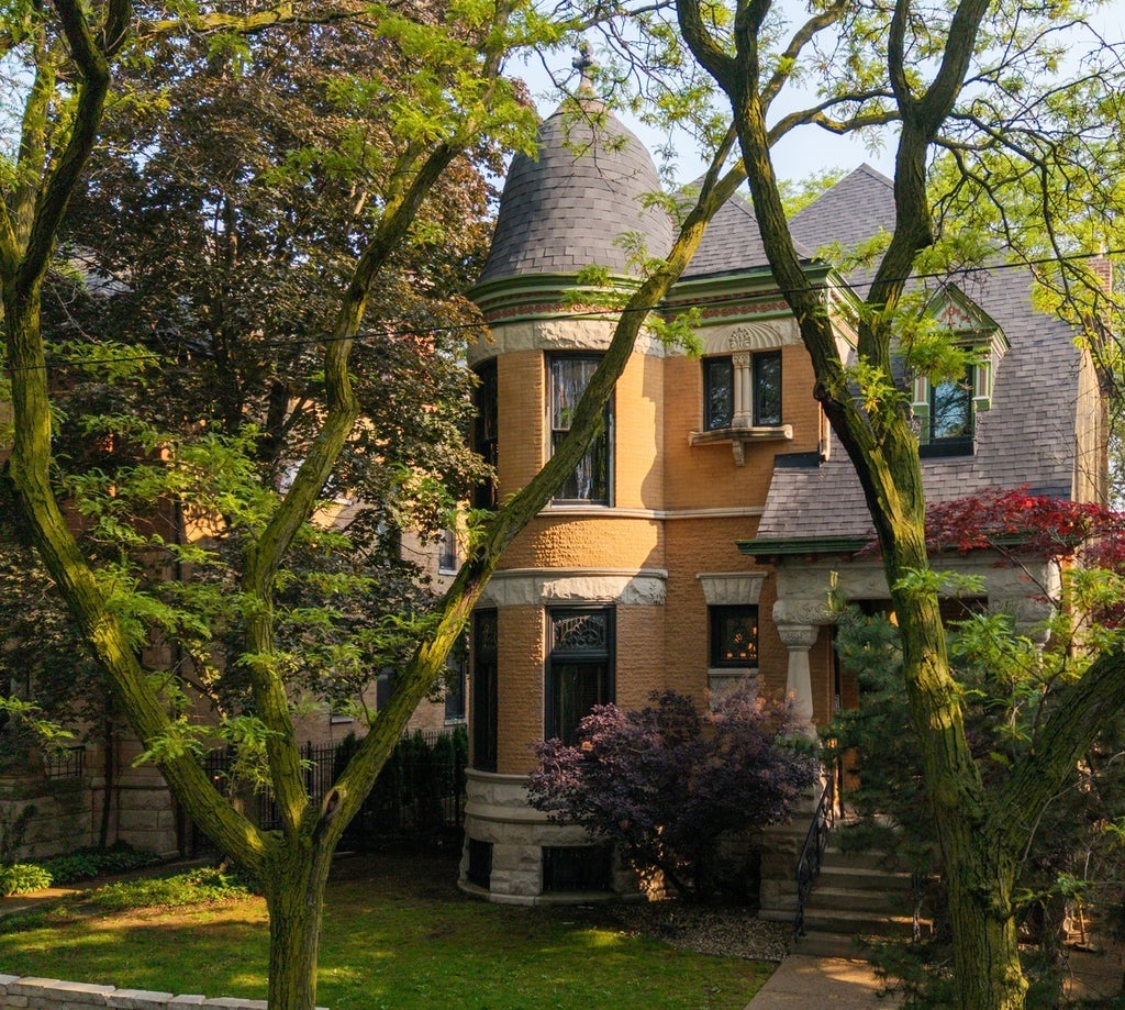 2138 West Caton Street, Chicago, 60647