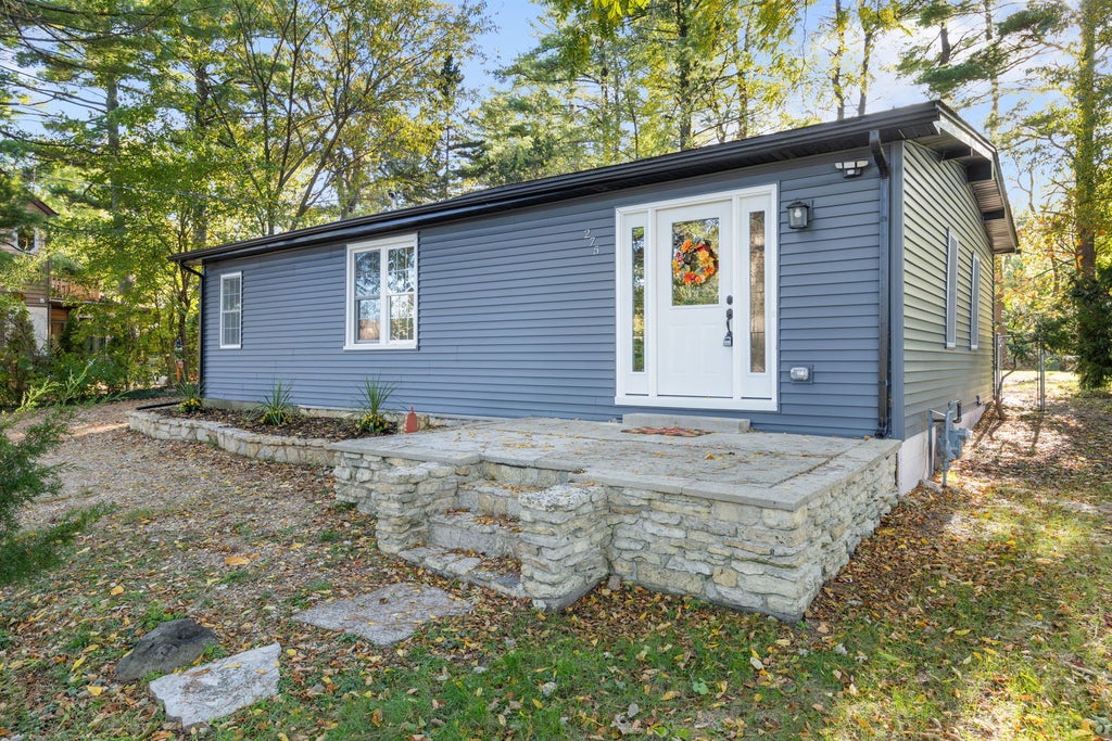 275 Indian Trail, Lake In The Hills