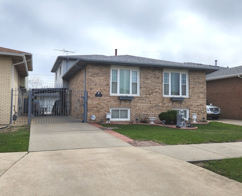 11723 South Avenue J, Chicago