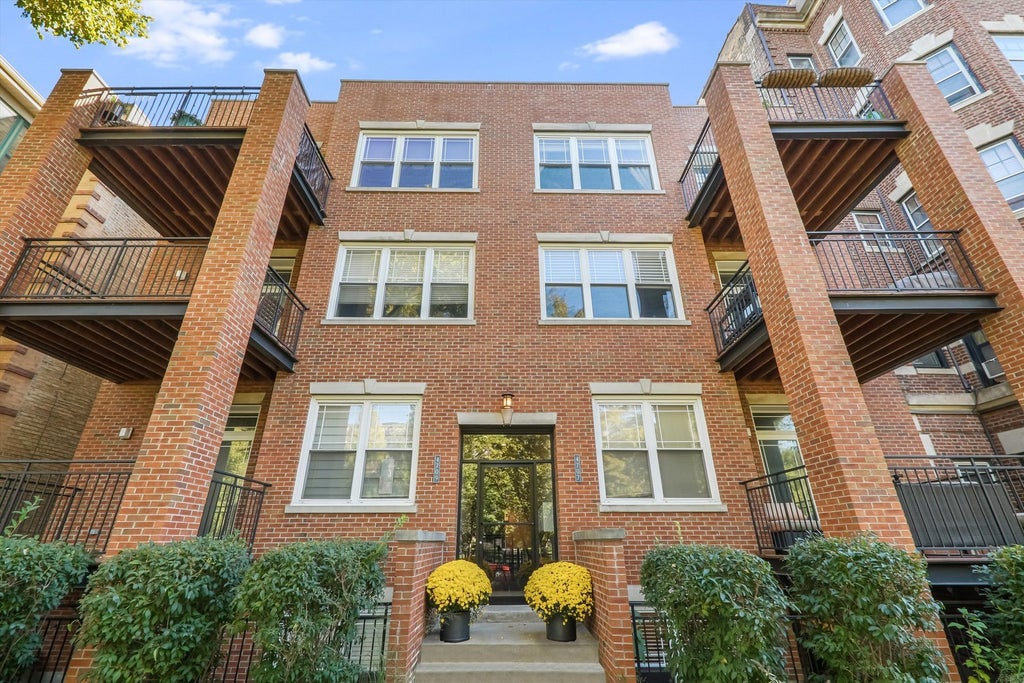 4707 North Beacon Street G, Chicago, 60640