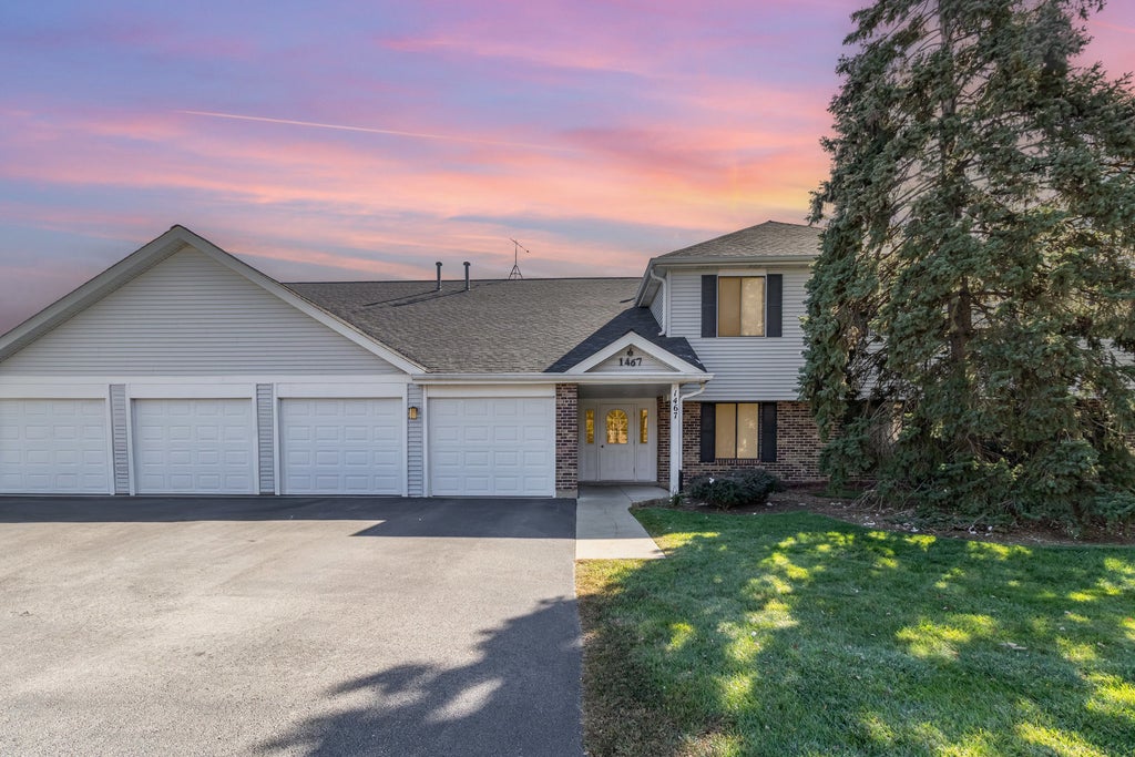 1467 Fairlane Drive 1b, Schaumburg