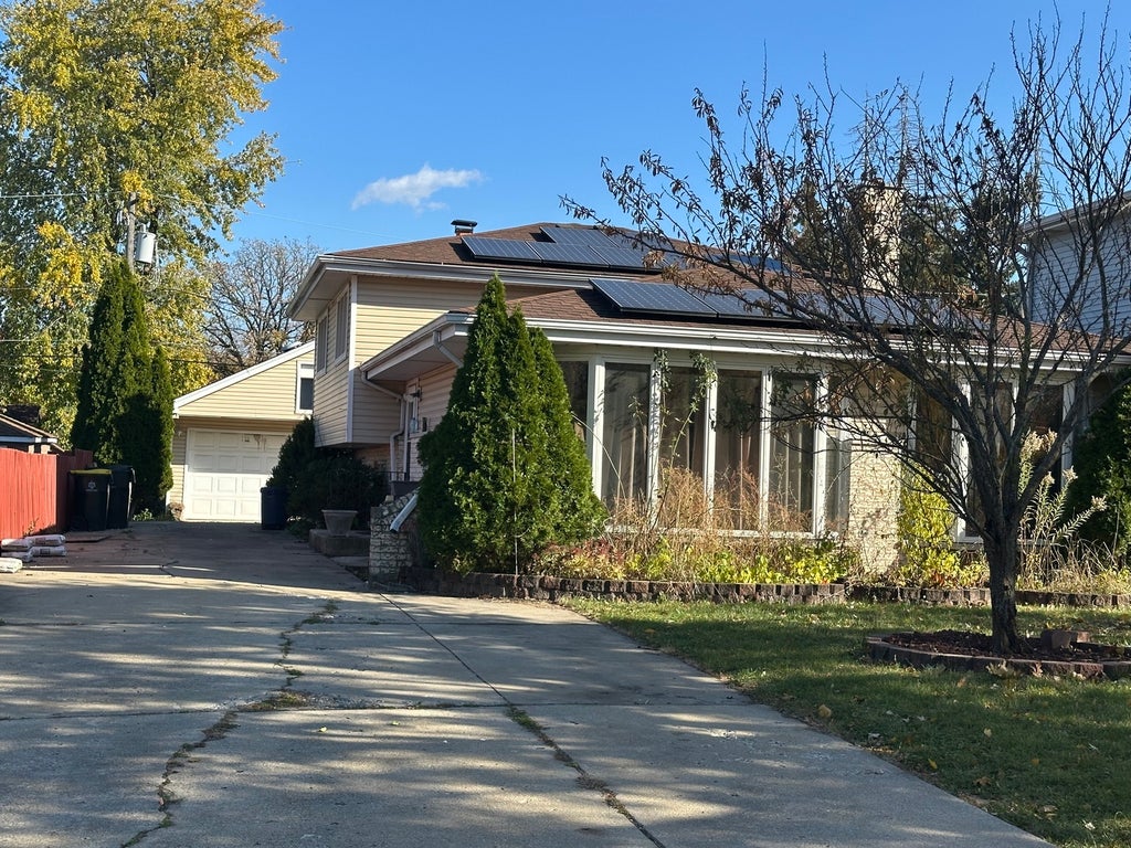 139 North Hemlock Avenue, Wood Dale