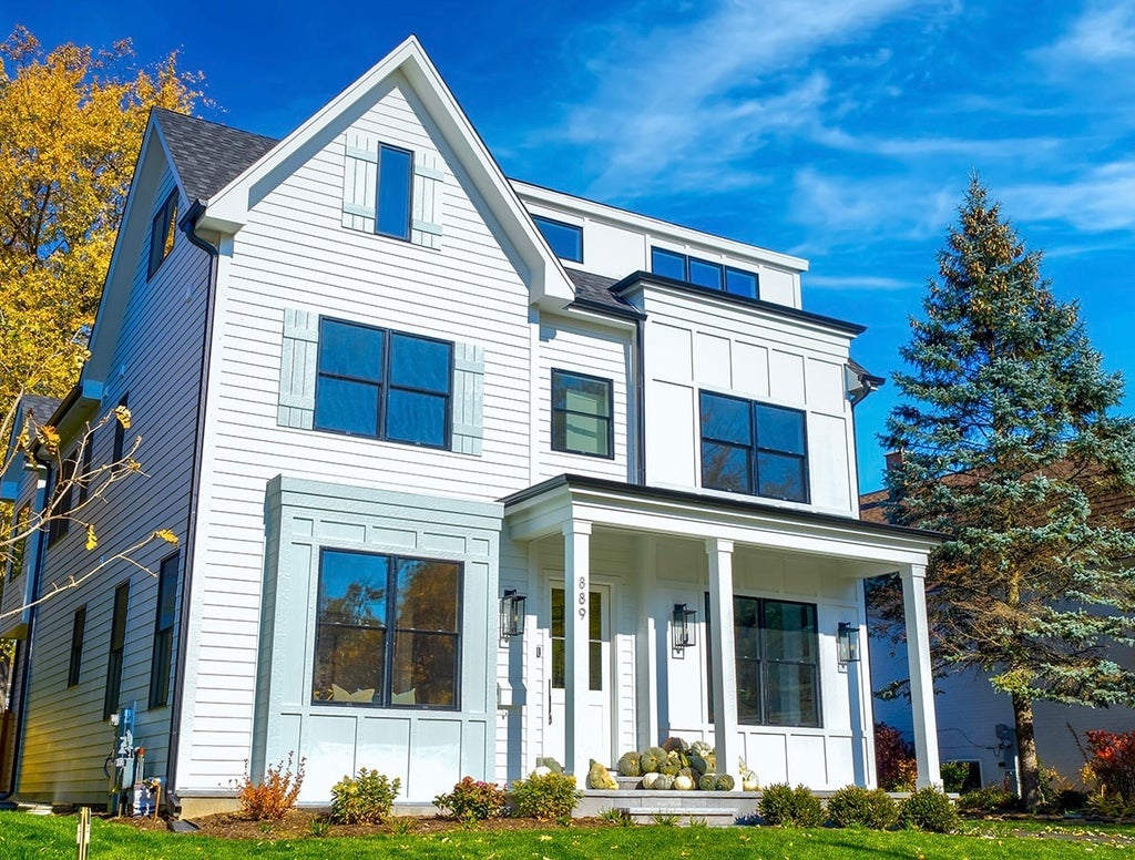 889 Cherry Street, Winnetka, 60093