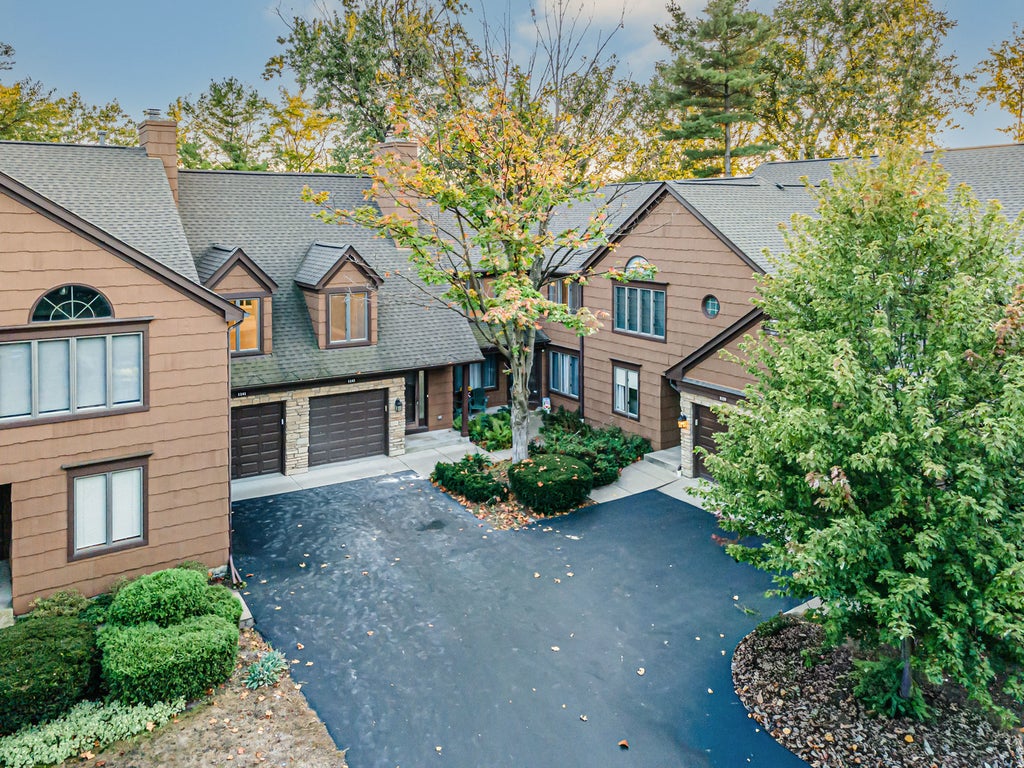 1145 Lacebark Court 1145, Darien