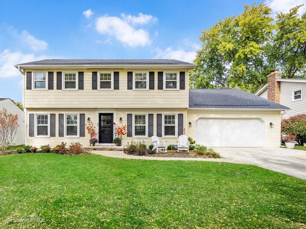 1460 Arrow Wood Lane, Downers Grove