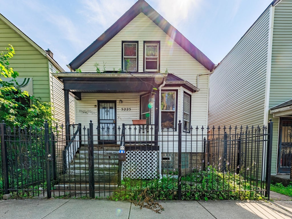 5225 South Wood Street, Chicago