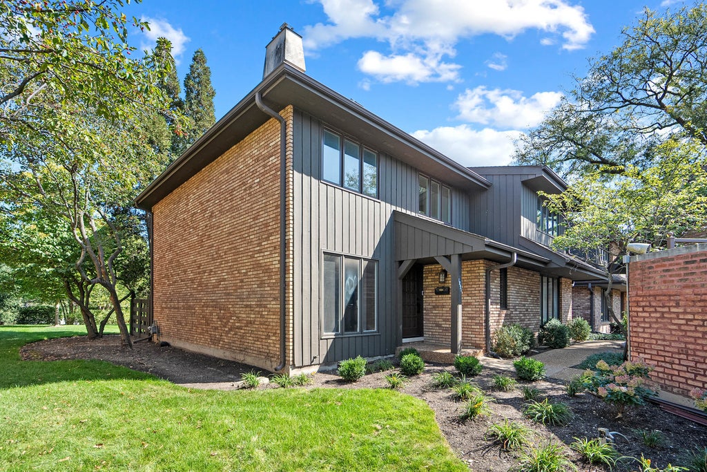1891 Mission Hills Lane, Northbrook, 60062