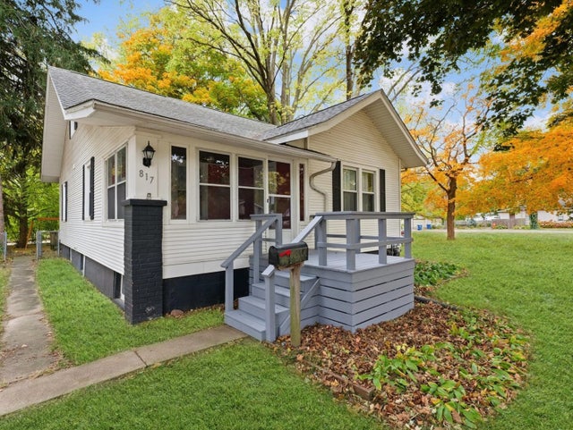 817 East High Street, Monticello