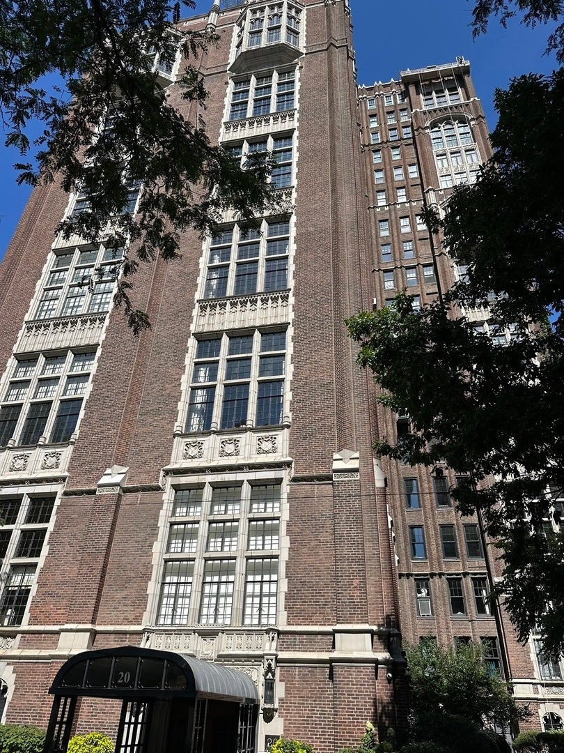 20 East Cedar Street 2c, Chicago, 60611