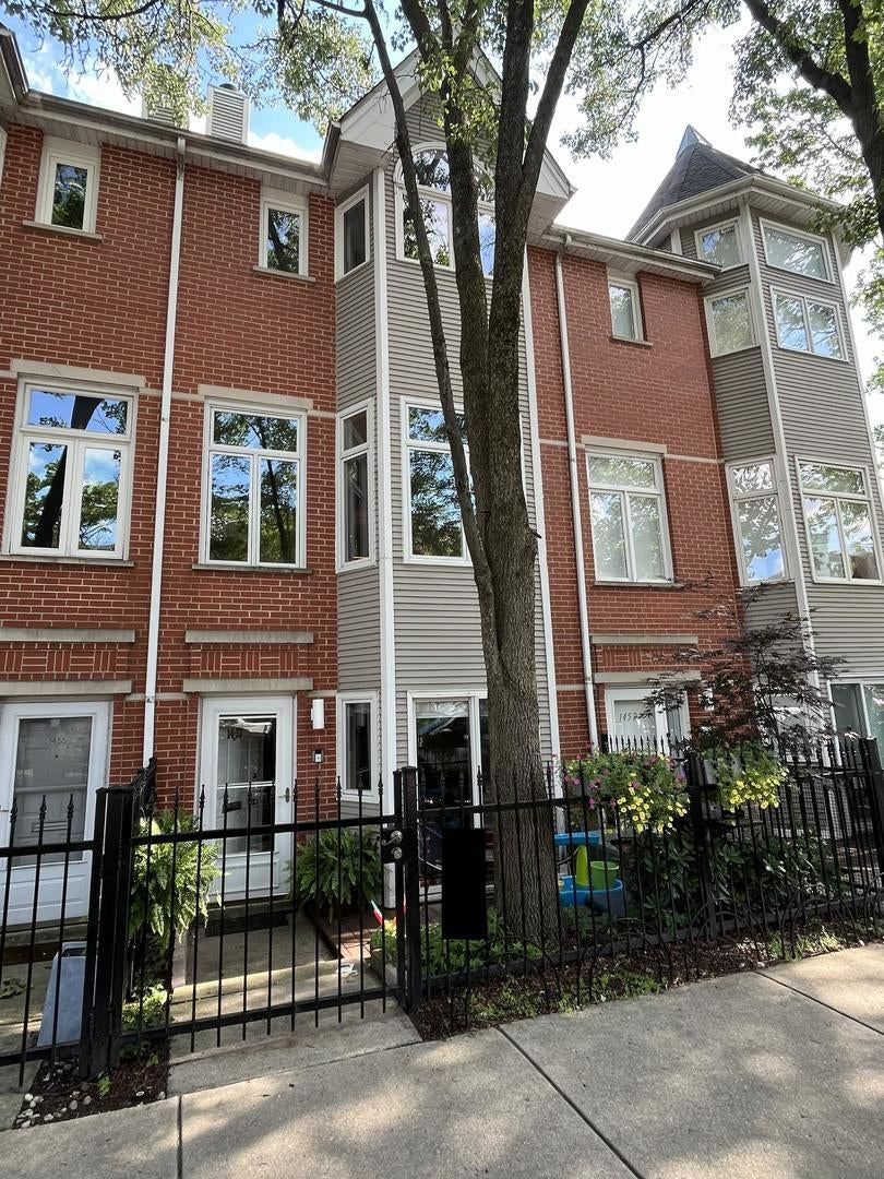 1457 West Wrightwood Avenue, Chicago