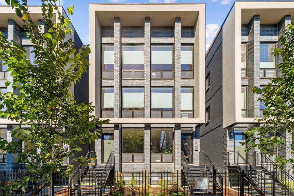 3018 West Lyndale Street 3, Chicago, 60647