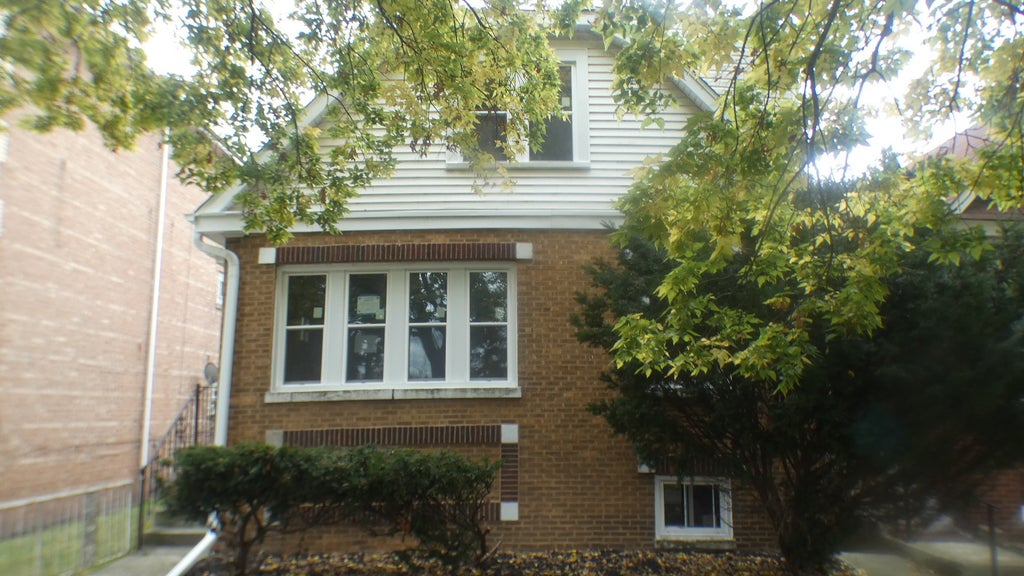 2657 East 93rd Street, Chicago