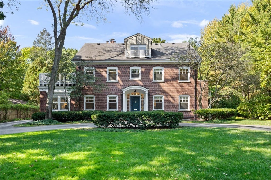 2276 Linden Avenue, Highland Park, 60035