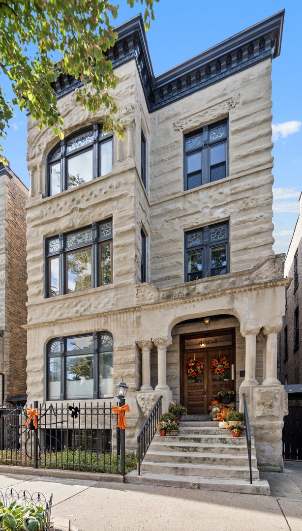 4004 North Clarendon Avenue 1, Chicago