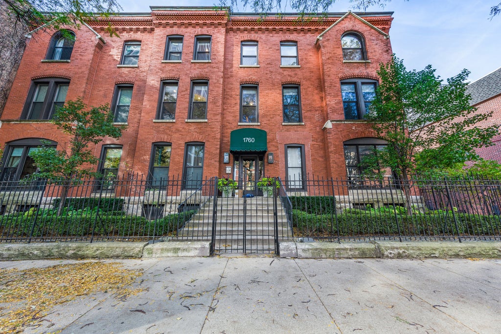 1760 North Wells Street 2a, Chicago