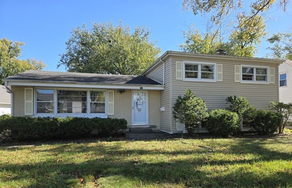 528 West Winchester Road, Chicago Heights