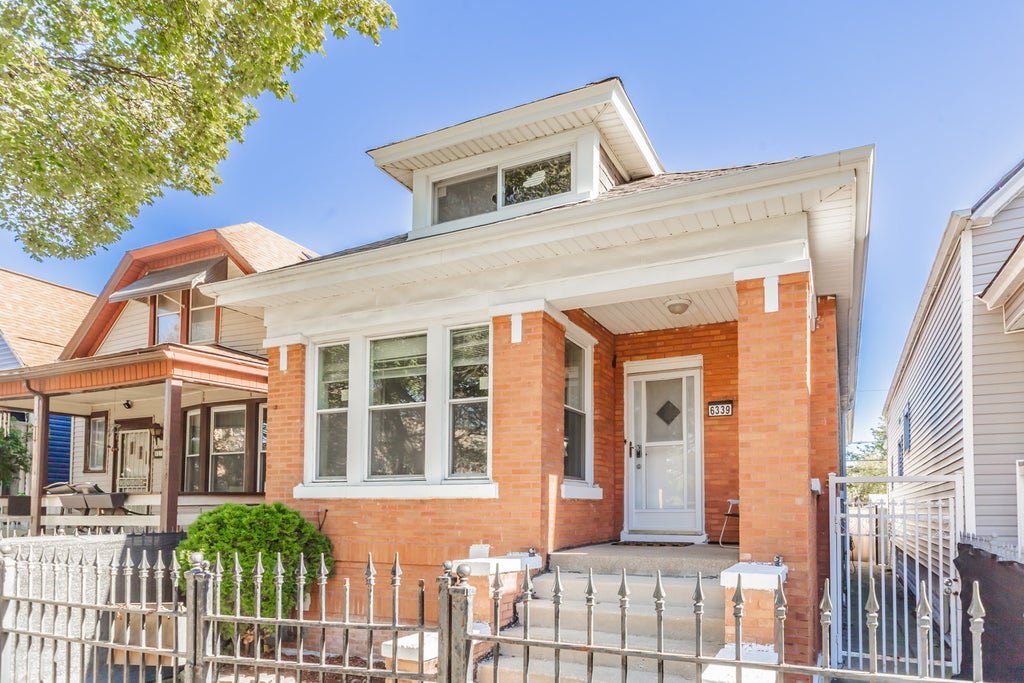 6339 South Troy Street, Chicago