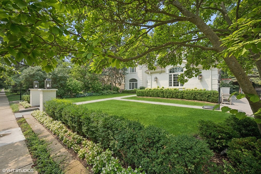 334 Woodland Avenue, Winnetka, 60093