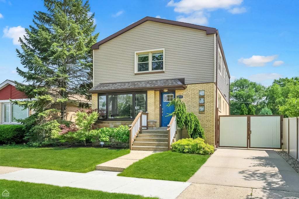 7515 West Roscoe Street, Chicago