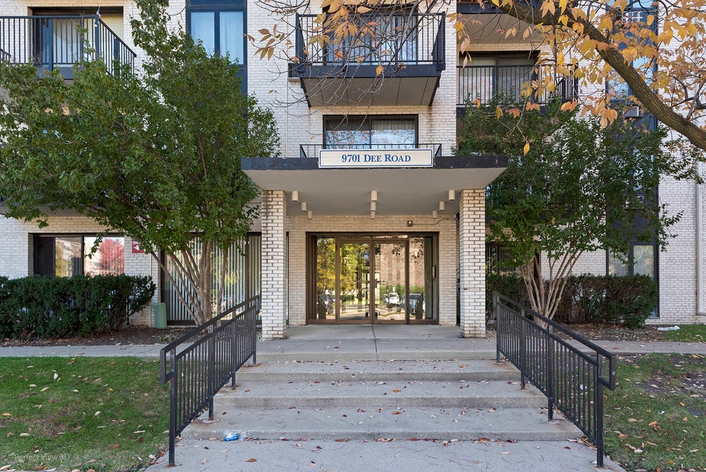 9701 North Dee Road 5e, Niles