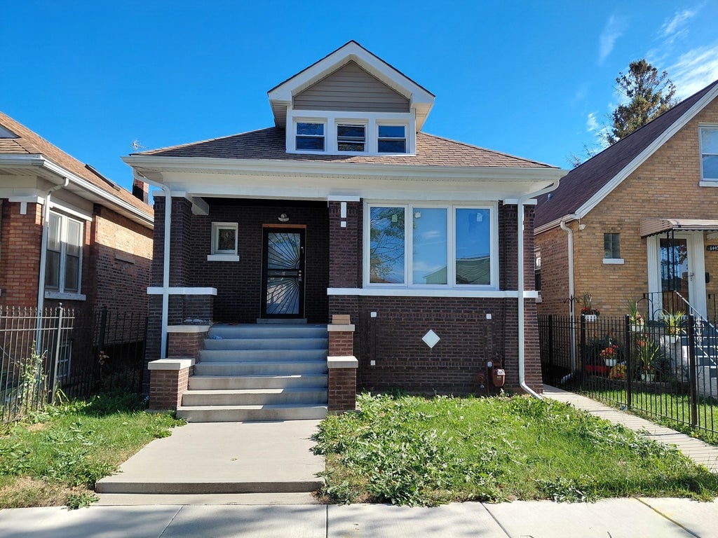 6441 South Campbell Avenue, Chicago