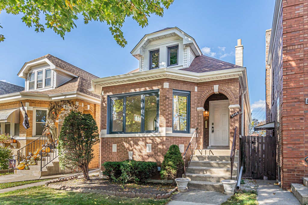 5448 North Lieb Avenue, Chicago