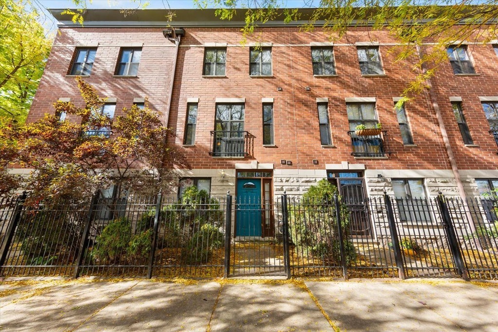 1802 North Spaulding Avenue, Chicago, 60647