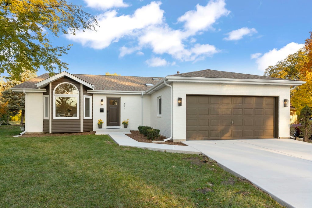 641 North Highview Avenue, Addison