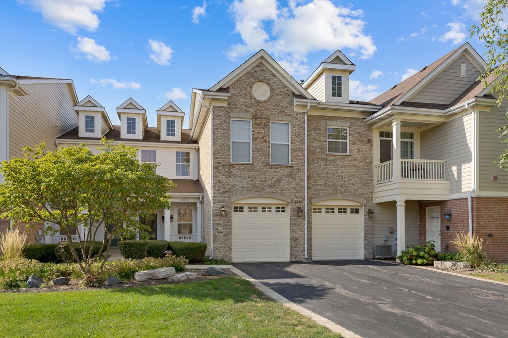 1385 Scarboro Road 204, Schaumburg