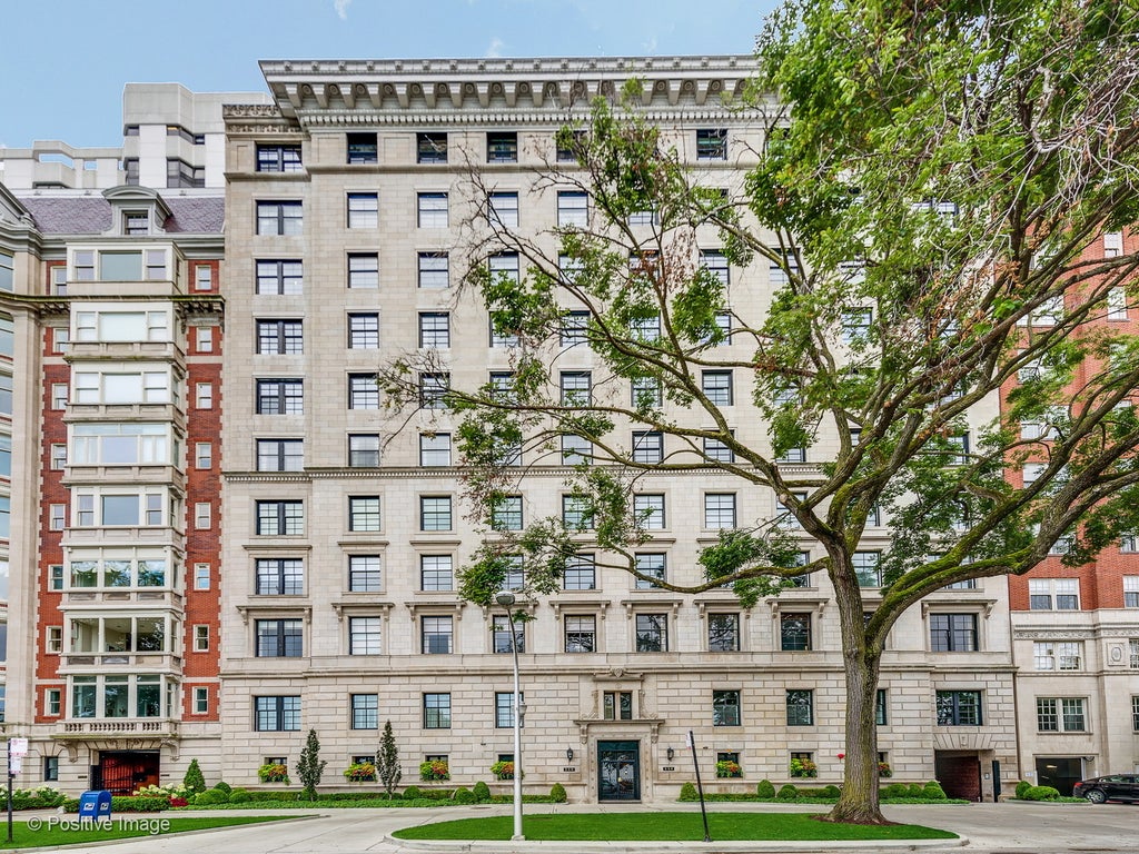 229 East Lake Shore Drive 4w, Chicago, 60611