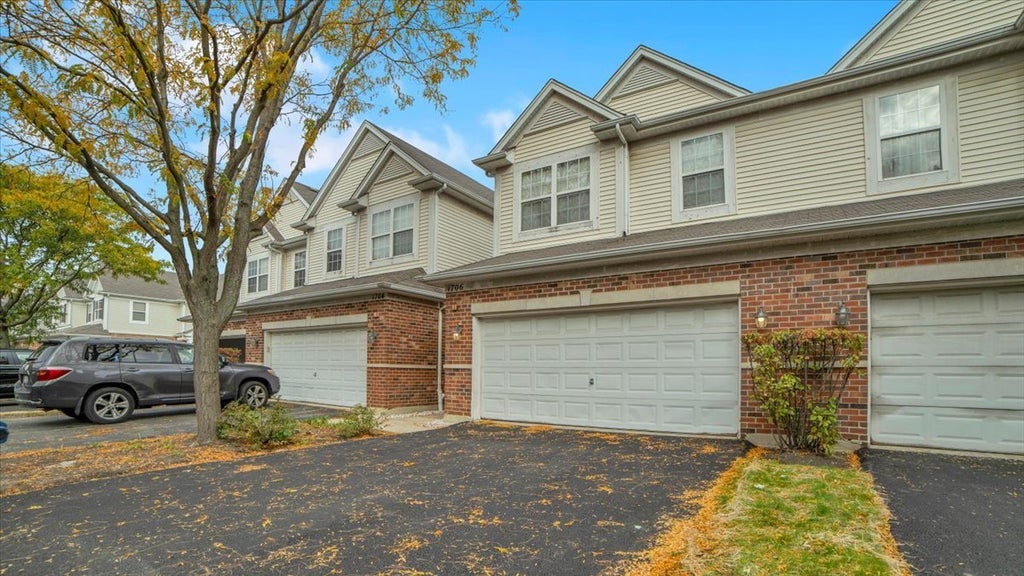 1706 Buckingham Drive, Des Plaines