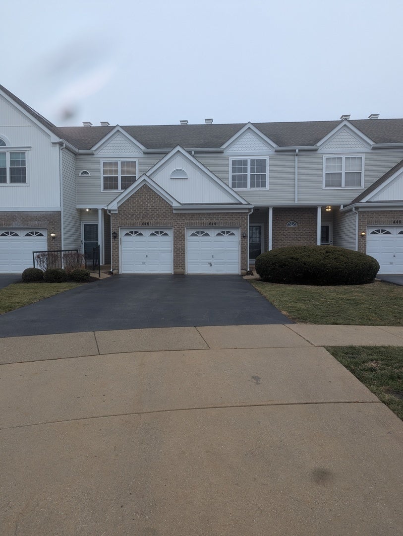 444 Arboretum Drive, Lombard