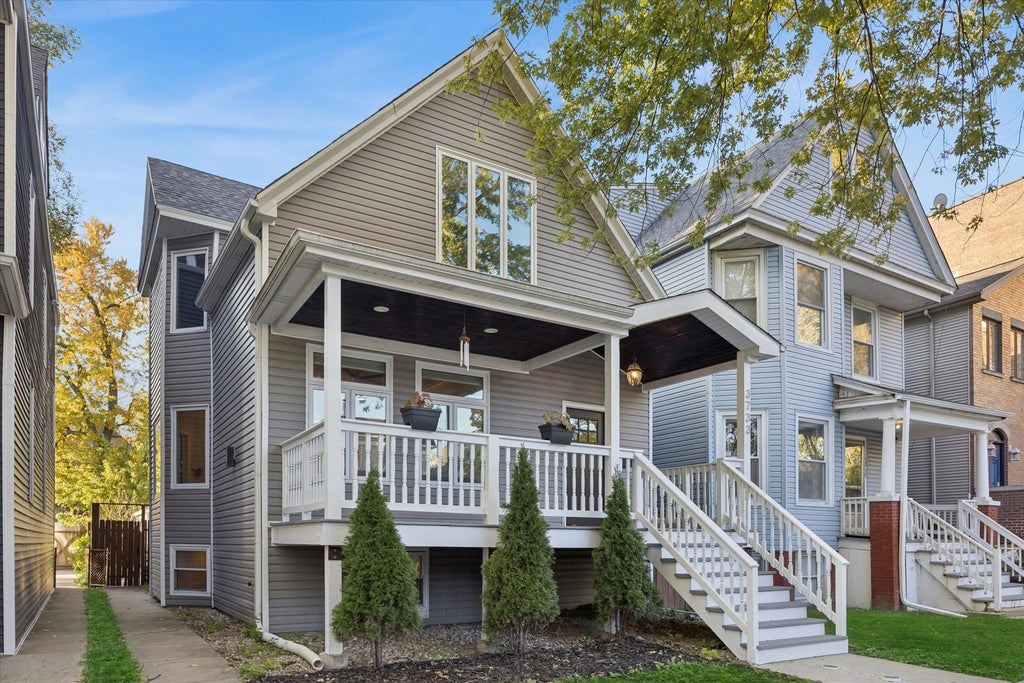 3733 West Sunnyside Avenue, Chicago, 60625