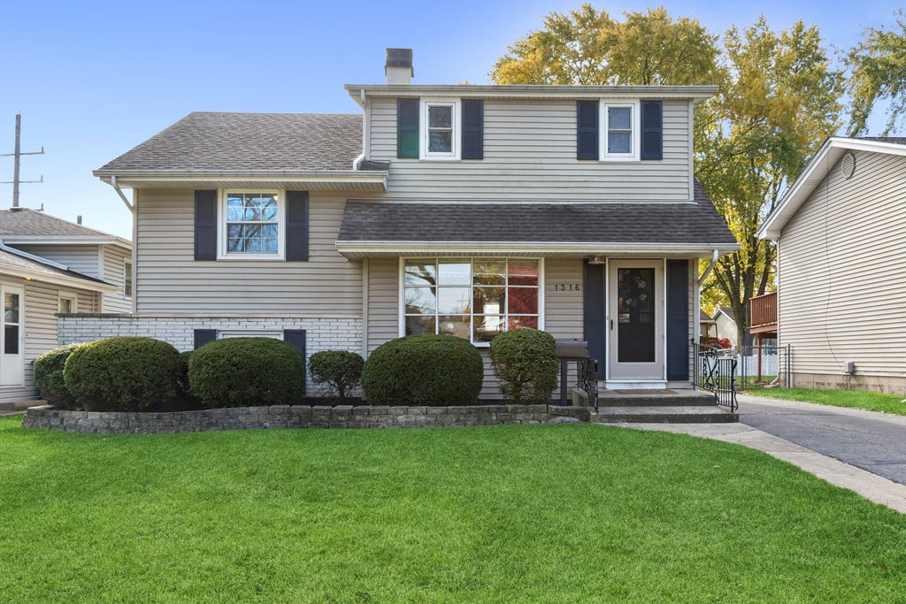 1316 Wilson Avenue, Wheaton