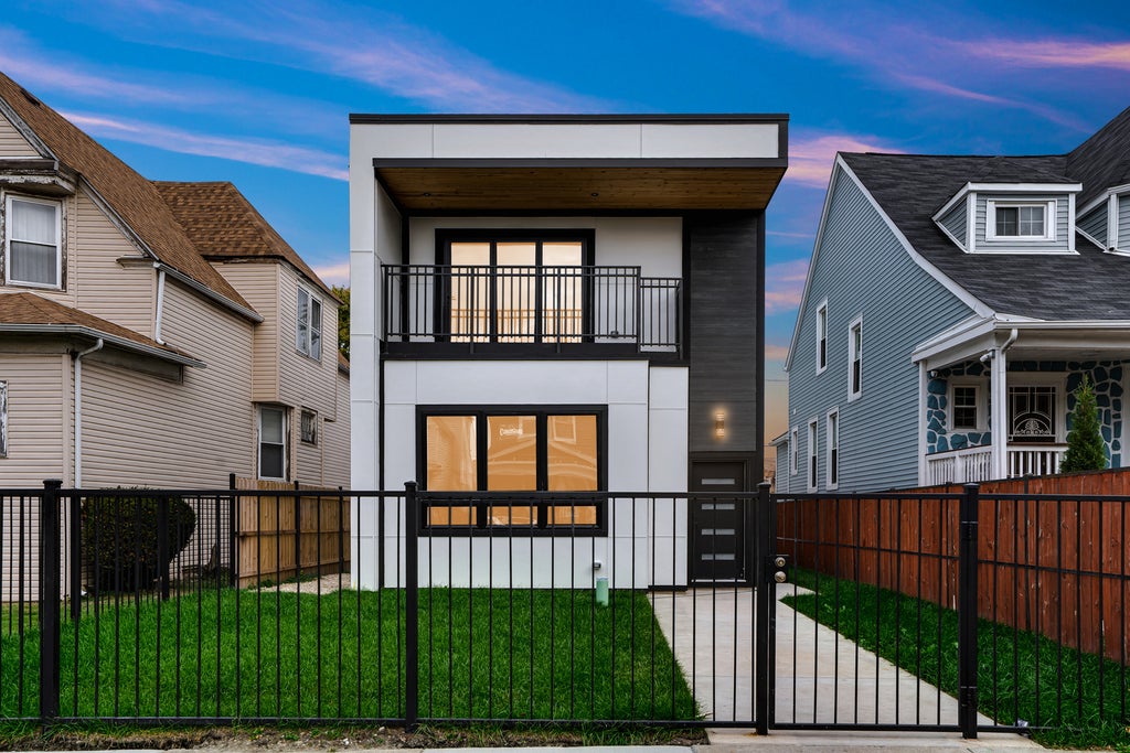 843 North Lorel Avenue, Chicago