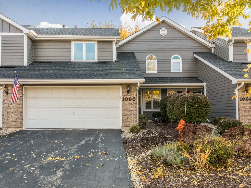 1068 Mattande Lane, Naperville