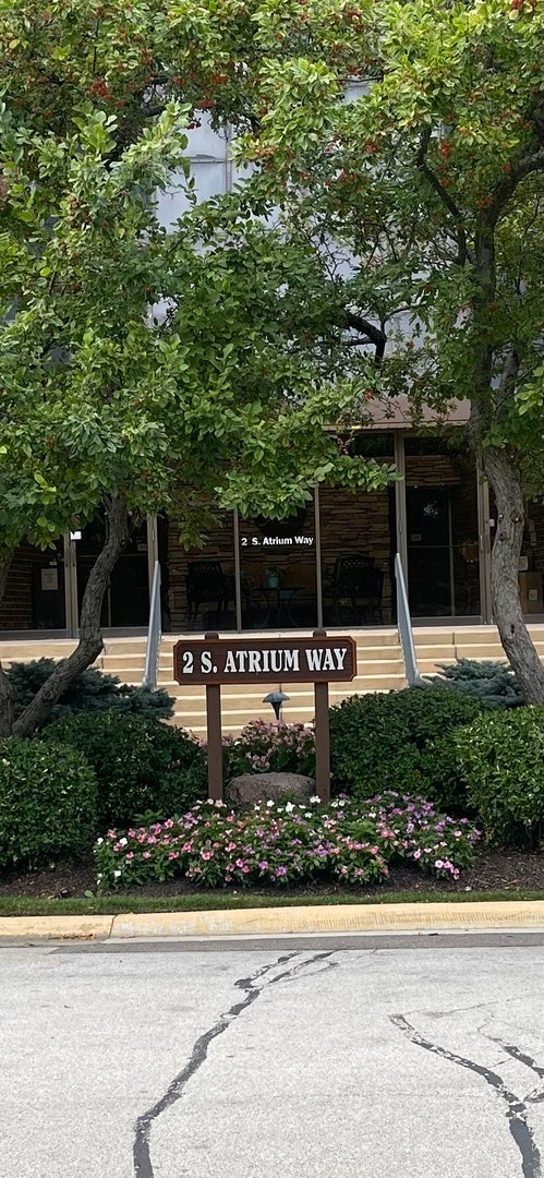 2 South Atrium Way 203, Elmhurst