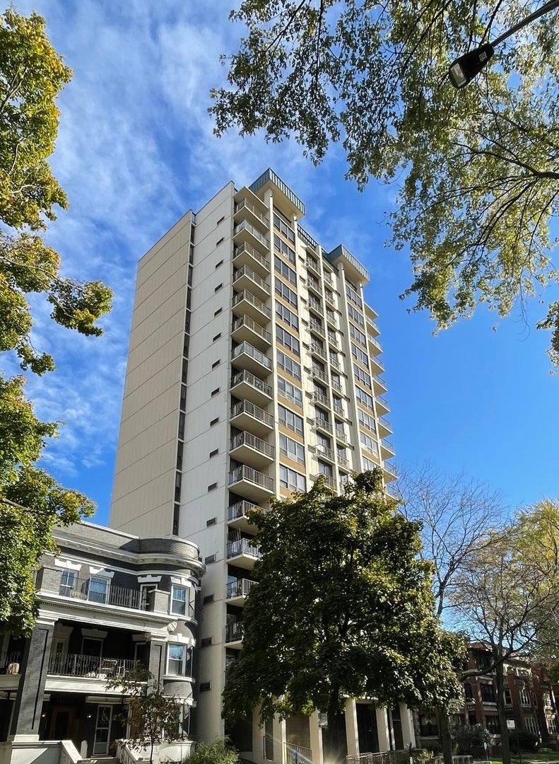 5471 South Hyde Park Boulevard 16ab, Chicago