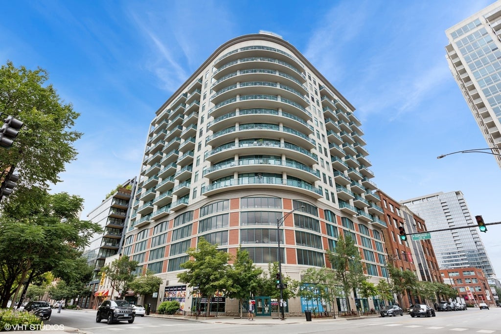 340 West Superior Street 1607, Chicago, 60654