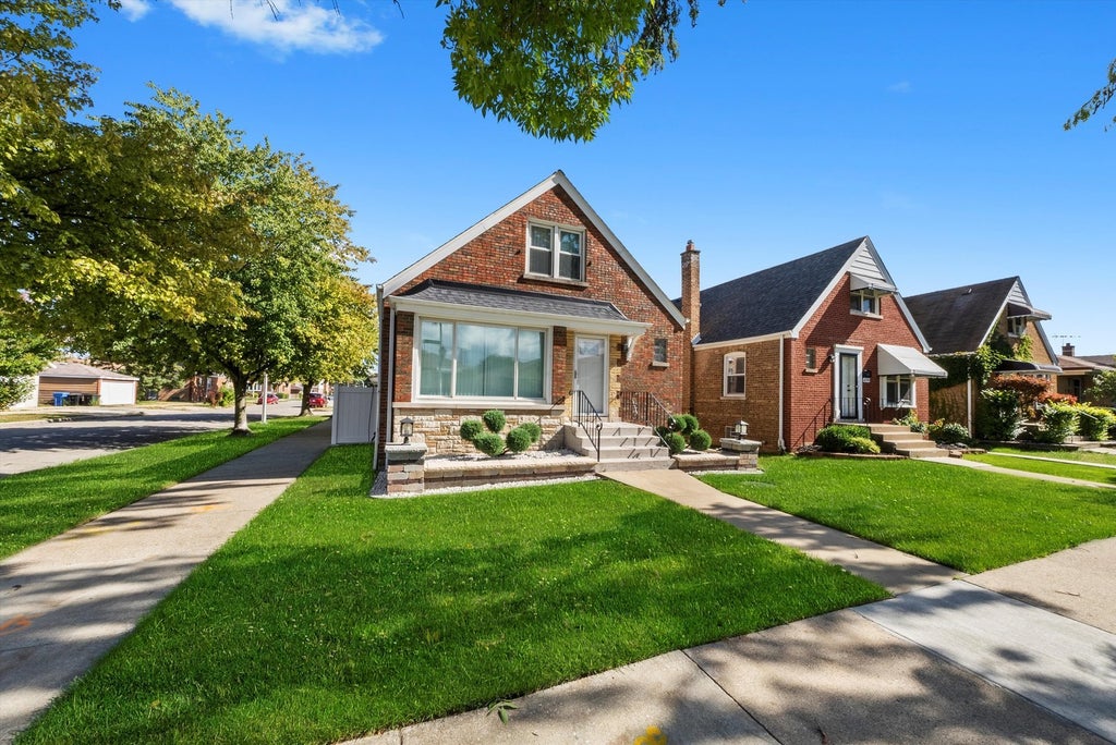 6201 South Meade Avenue, Chicago, 60638