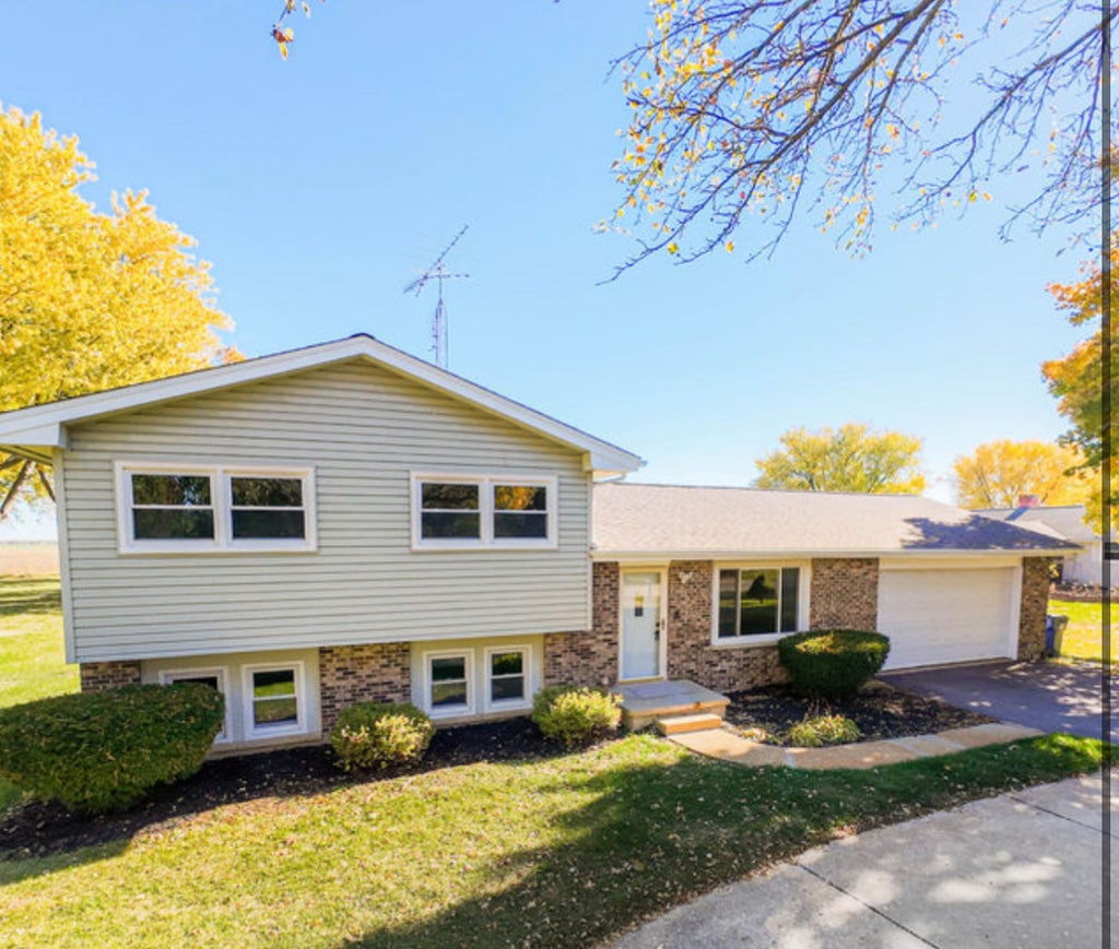 21044 Virginia Road, DeKalb