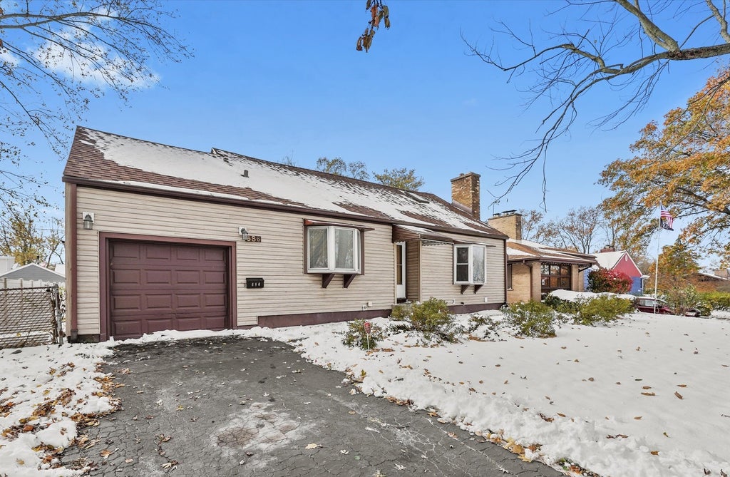 686 2nd Street, Crete