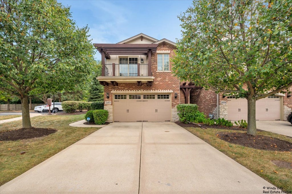 2453 Nicola Court, Addison