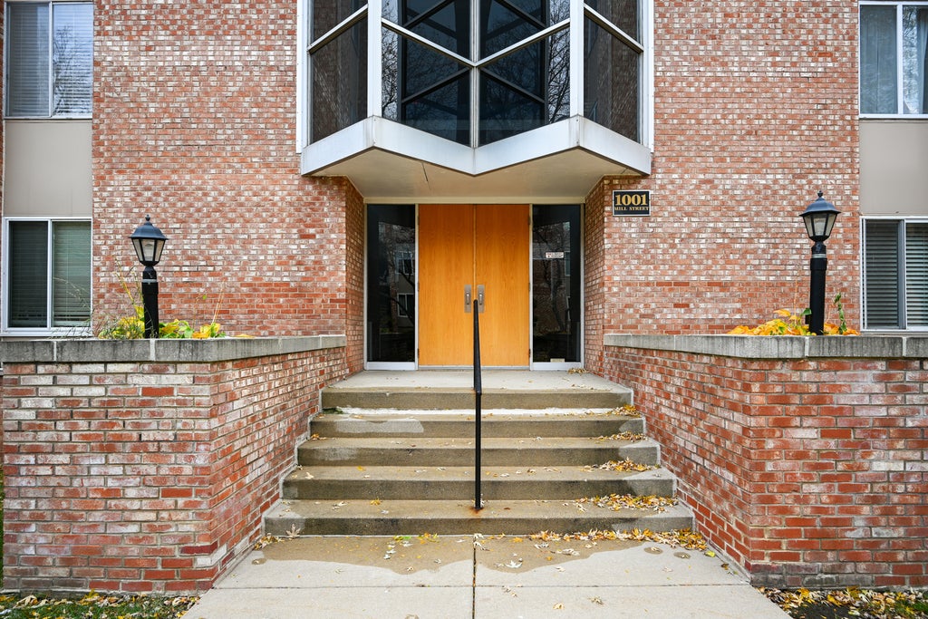 1001 North Mill Street 203, Naperville