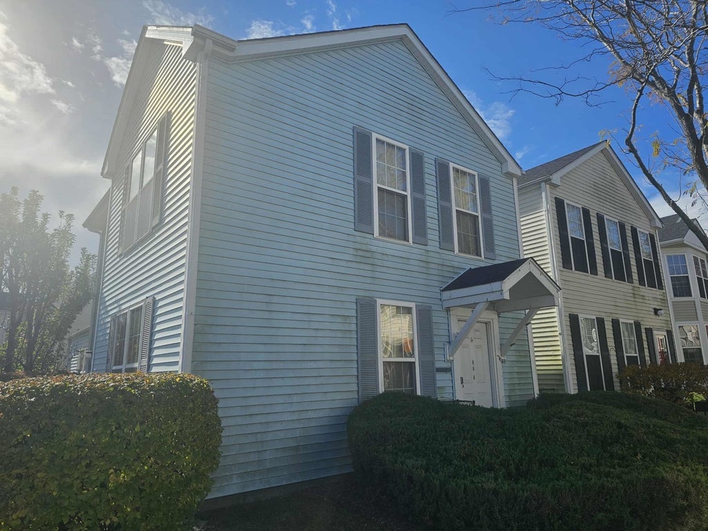 863 Symphony Drive 863, Aurora