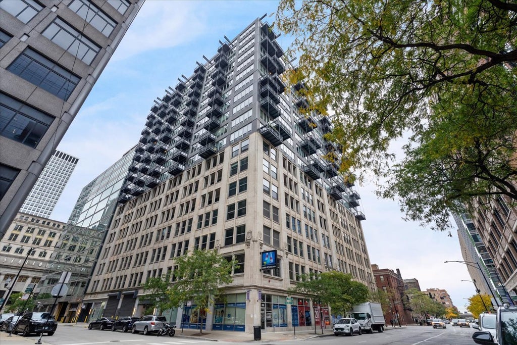 565 West Quincy Street 1202, Chicago